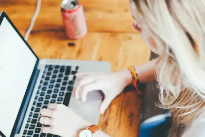 Voluntariado Digital: Transformando o Mundo da Sua Casa