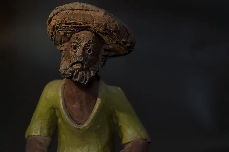 Tecendo Sonhos: Artesanato Solidário e Resgate Cultural